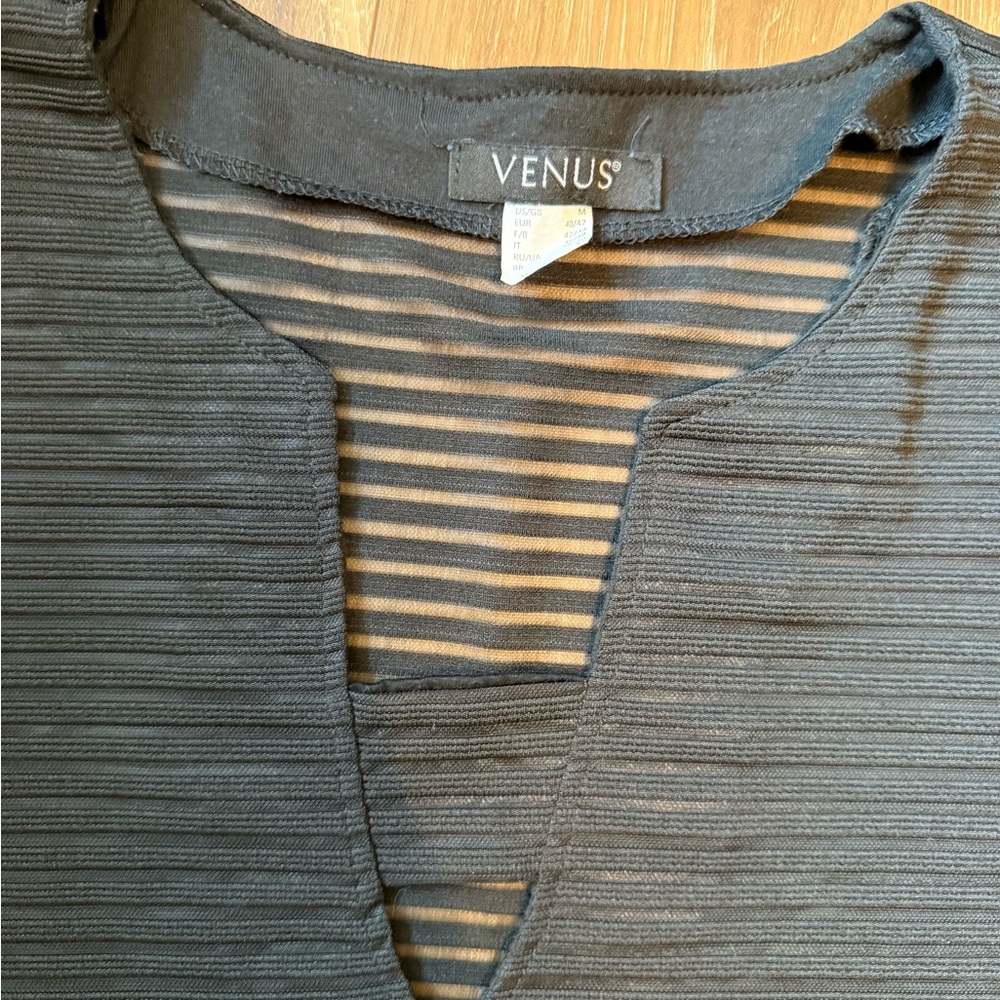 Venus Swim black coverup - Picture 2 of 6
